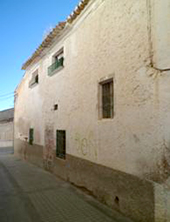 Fachada lateral, junto a la calle Ca&ntilde;os de la Morer&iacute;a
